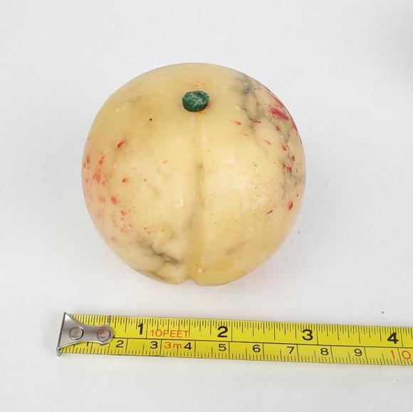 MCM Alabaster hand carved decorative fruit set - Picture 7 of 9